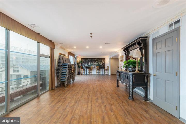 3-5 N Columbus Blvd Property Photo 41