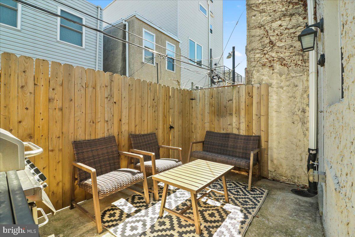 1521 S Capitol St Property Photo 14