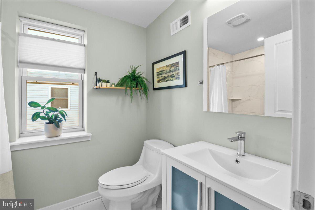 1521 S Capitol St Property Photo 27