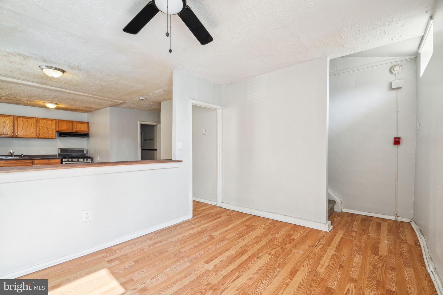 101 E Pleasant St Property Photo 12