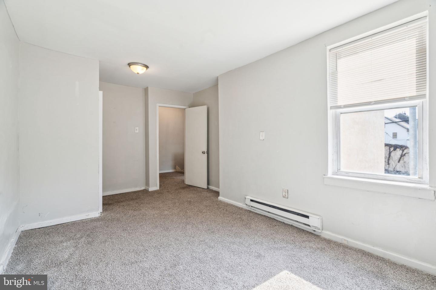 101 E Pleasant St Property Photo 19