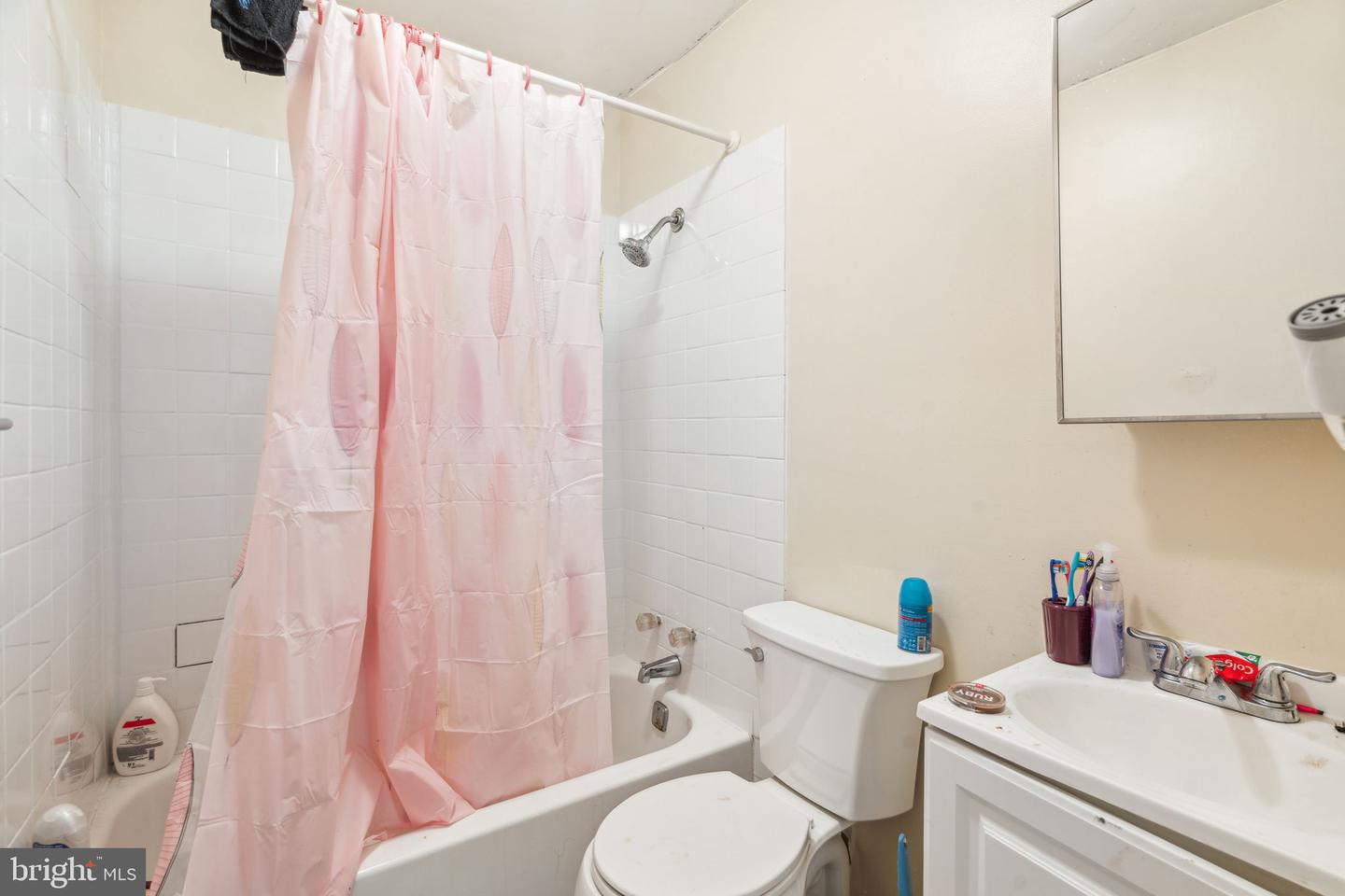 101 E Pleasant St Property Photo 39