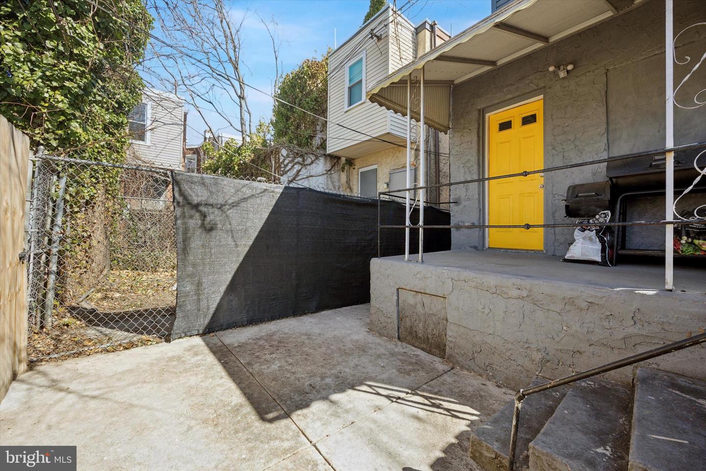 244 N Alden St Property Photo 13