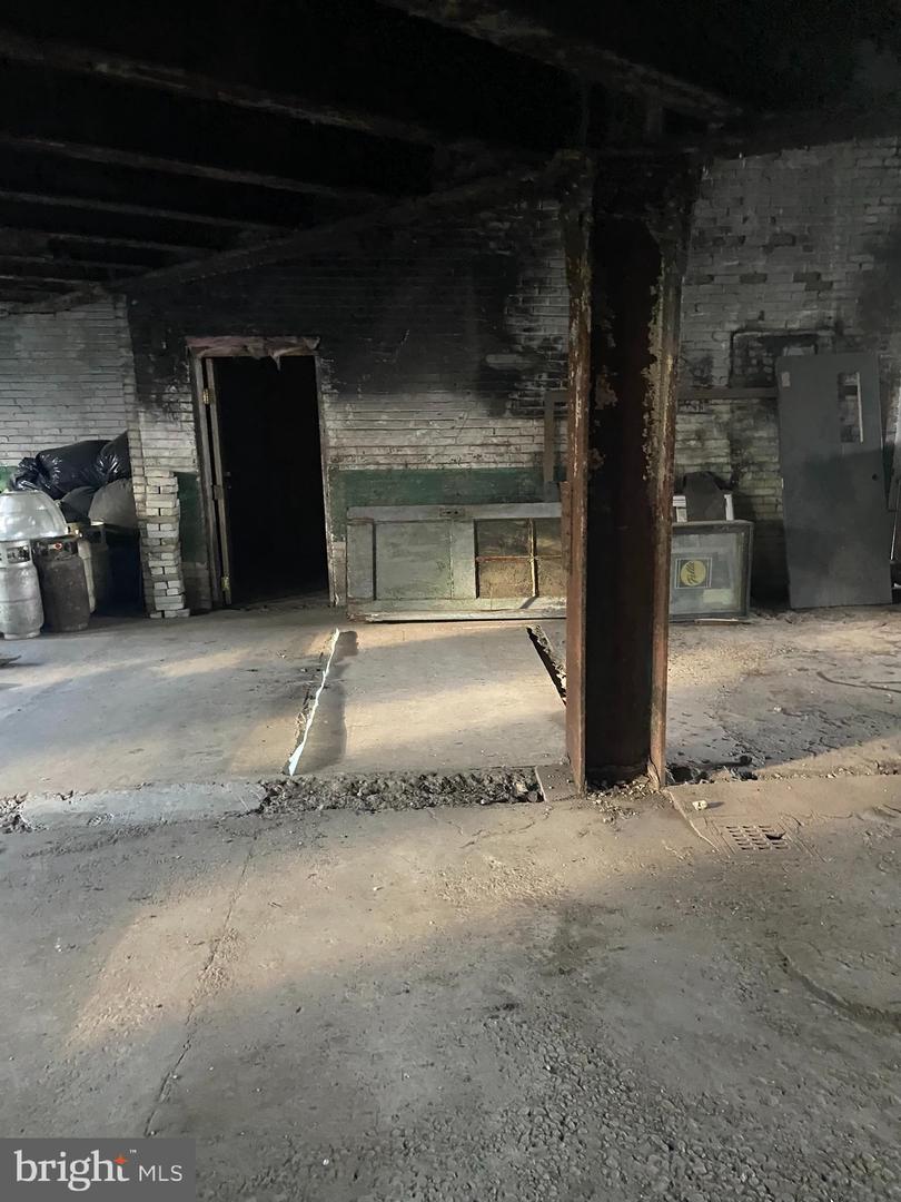 967-73 N 9th St Property Photo 10