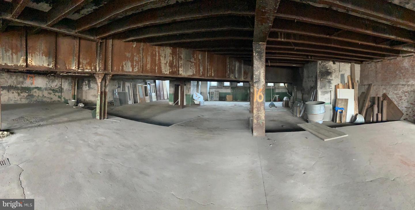 967-73 N 9th St Property Photo 13