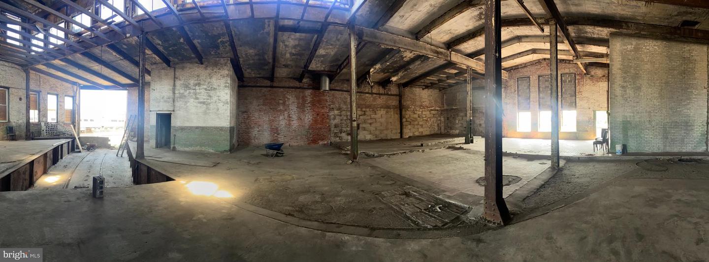 967-73 N 9th St Property Photo 17