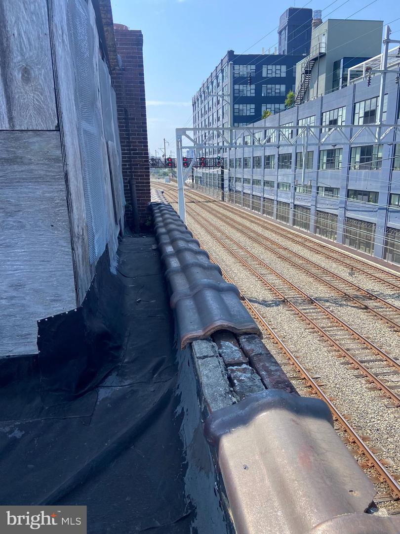 967-73 N 9th St Property Photo 20