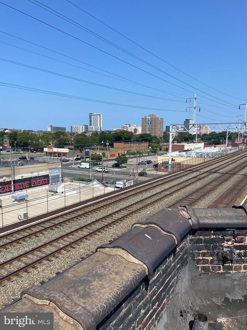 967-73 N 9th St Property Photo 22