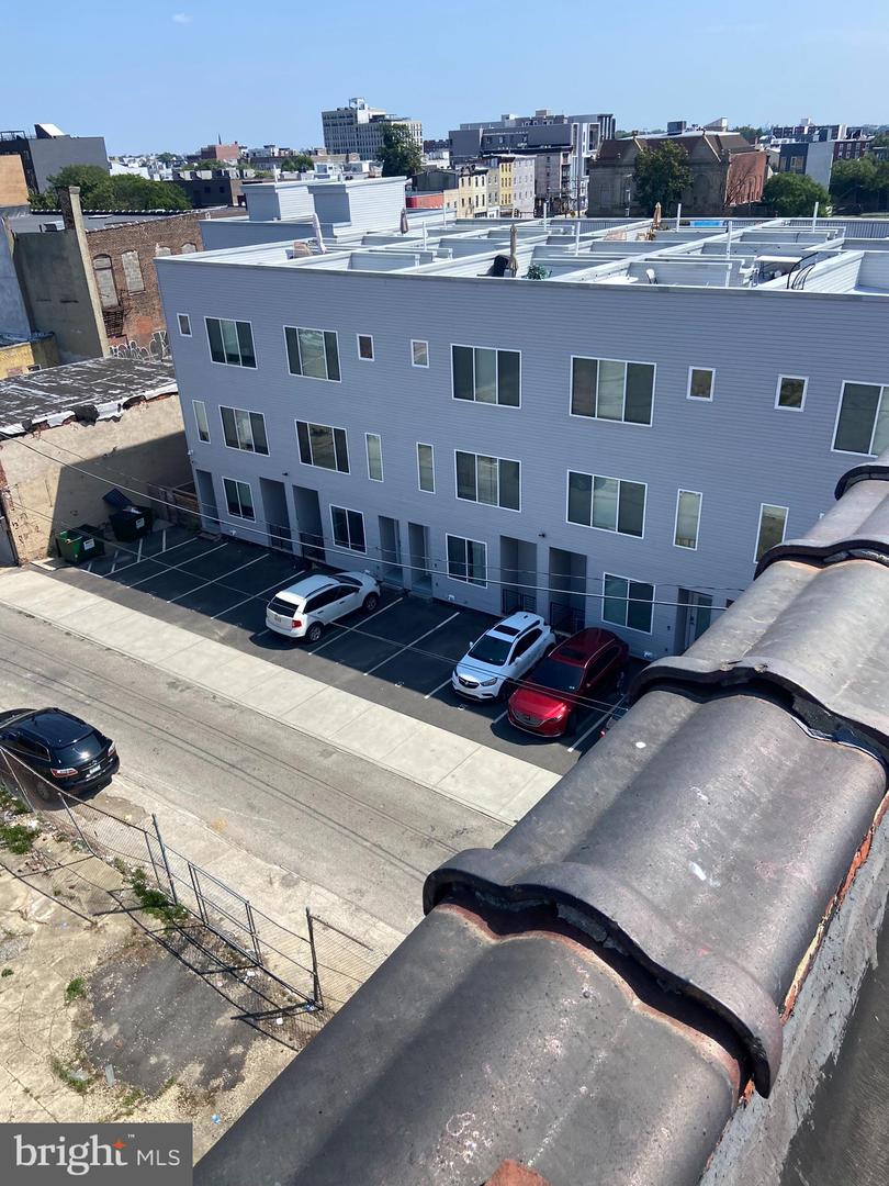 967-73 N 9th St Property Photo 25