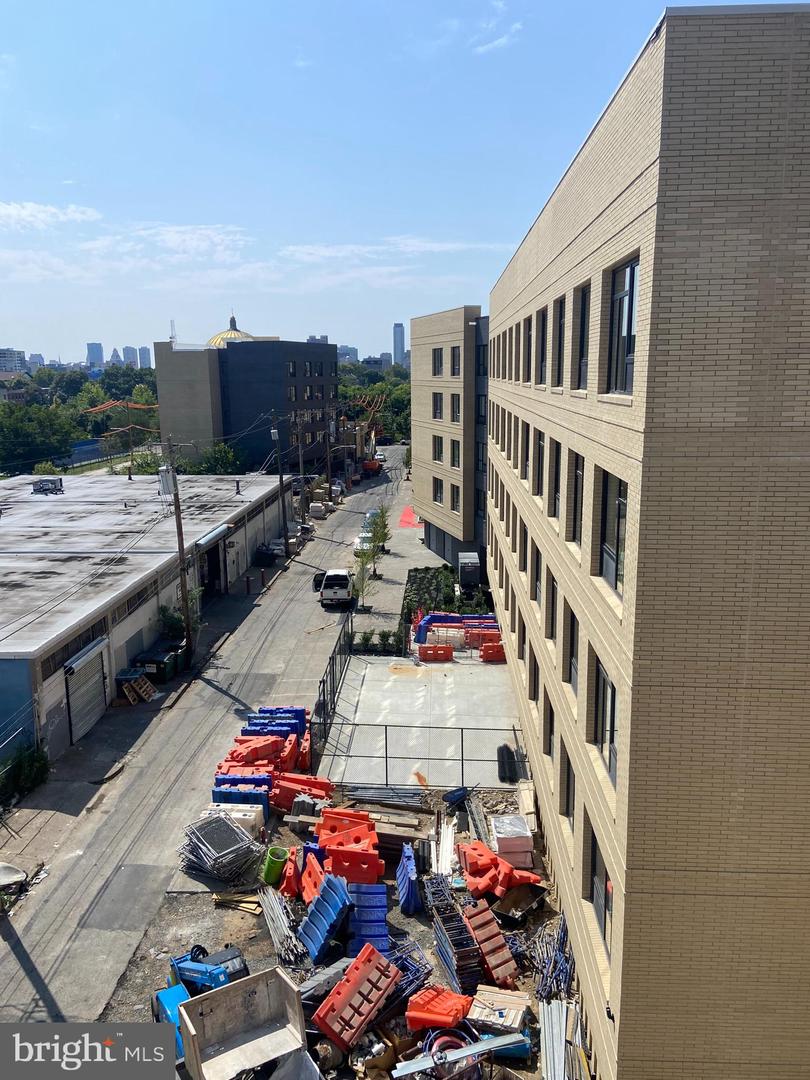 967-73 N 9th St Property Photo 28