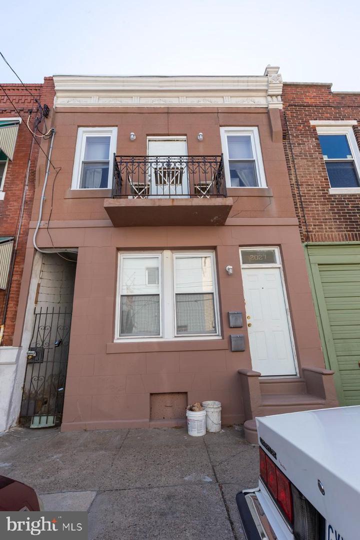 2027 S Bancroft St Property Photo 27
