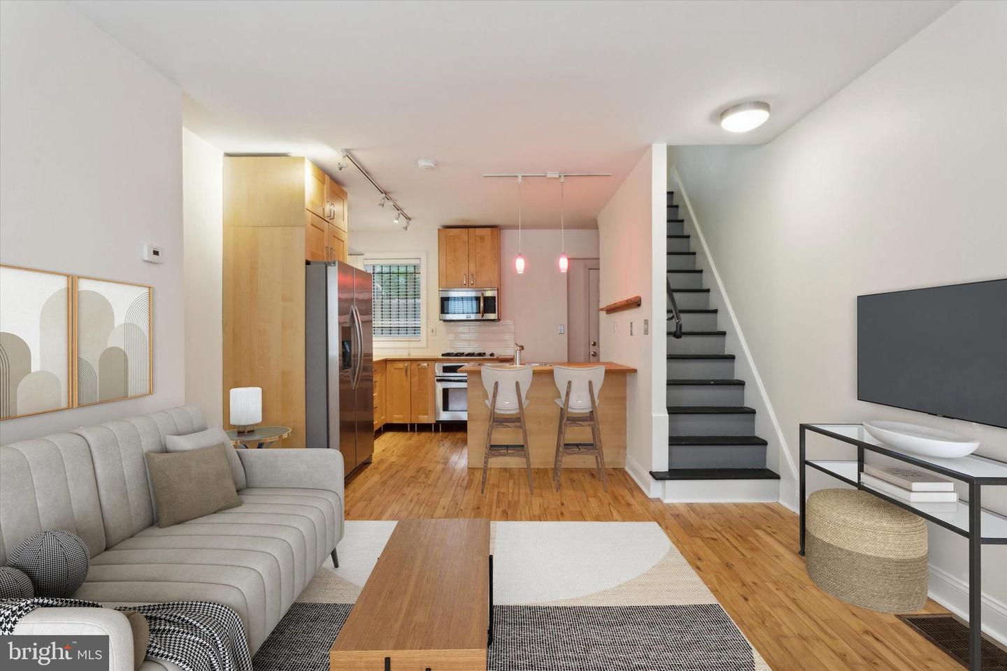 2735 W Harper St Property Photo 2