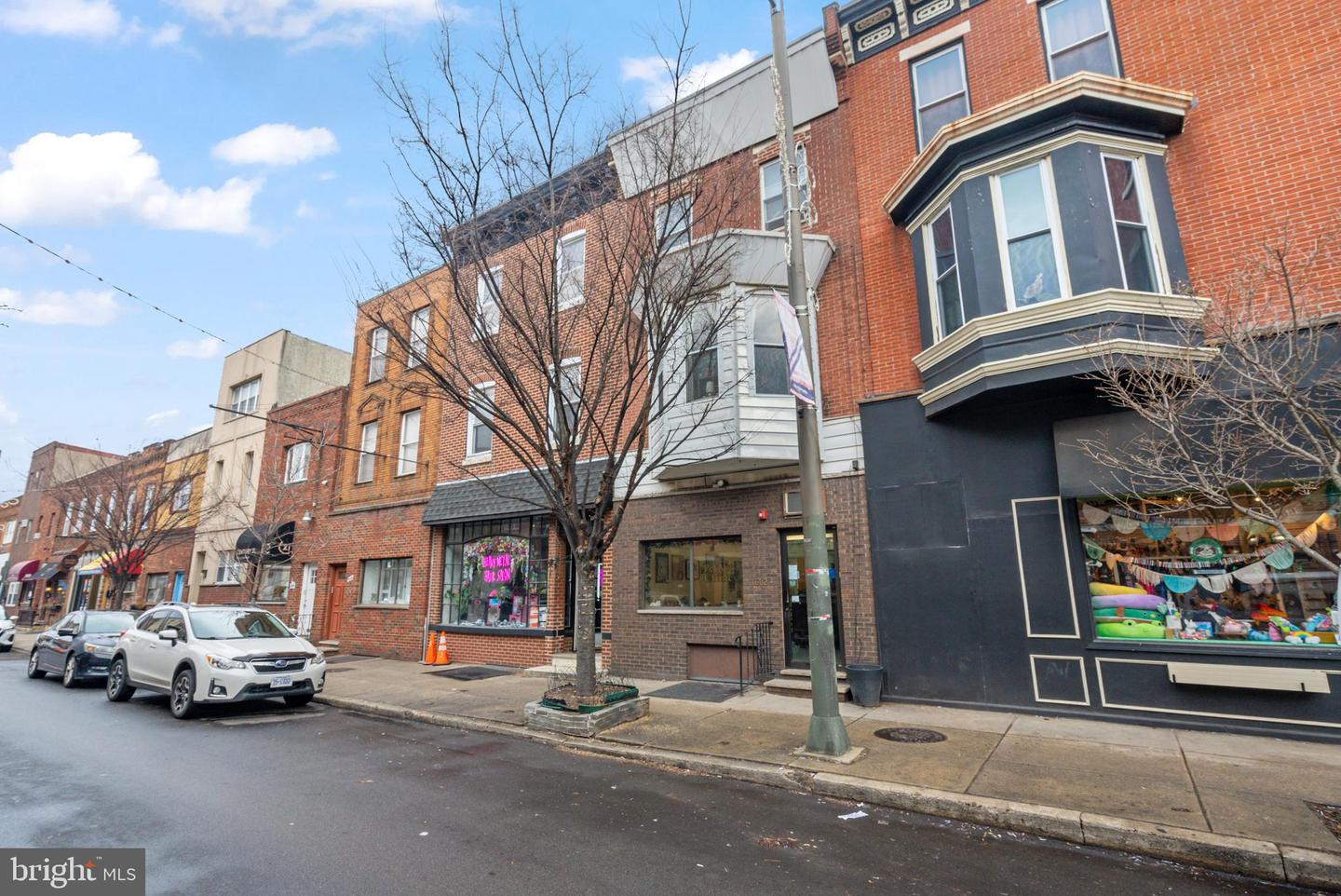 1602 E Passyunk Ave Property Photo 3