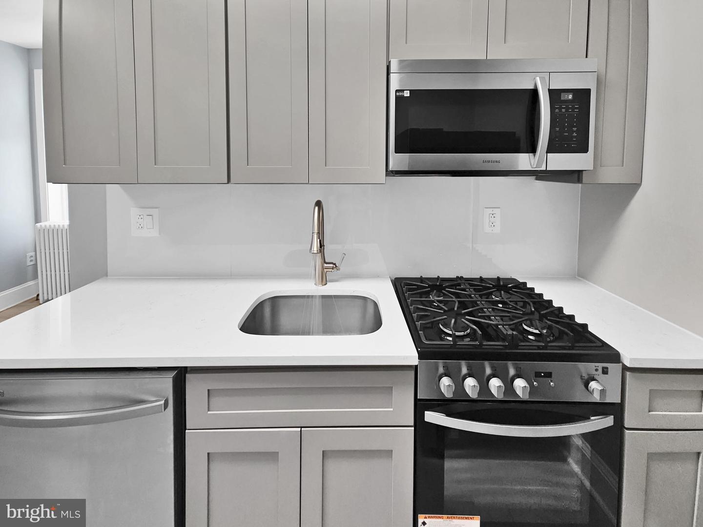 1101 N 41st St #2ra Property Photo 1