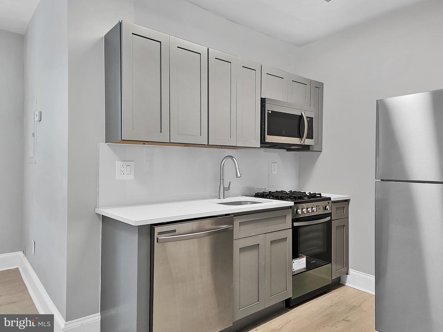 1101 N 41st St #2ra Property Photo 6