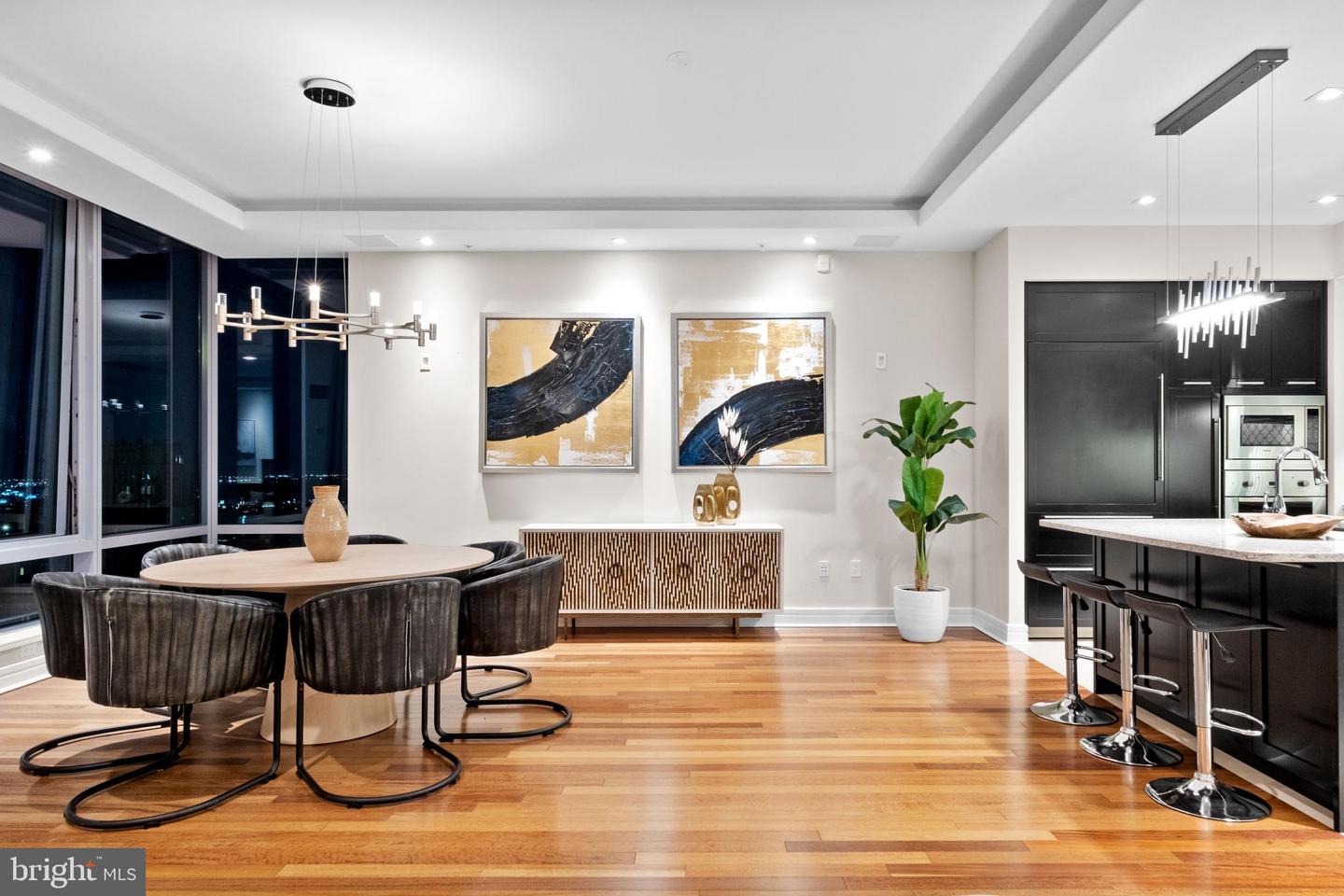1414 S Penn Sq #30cde Property Photo 6