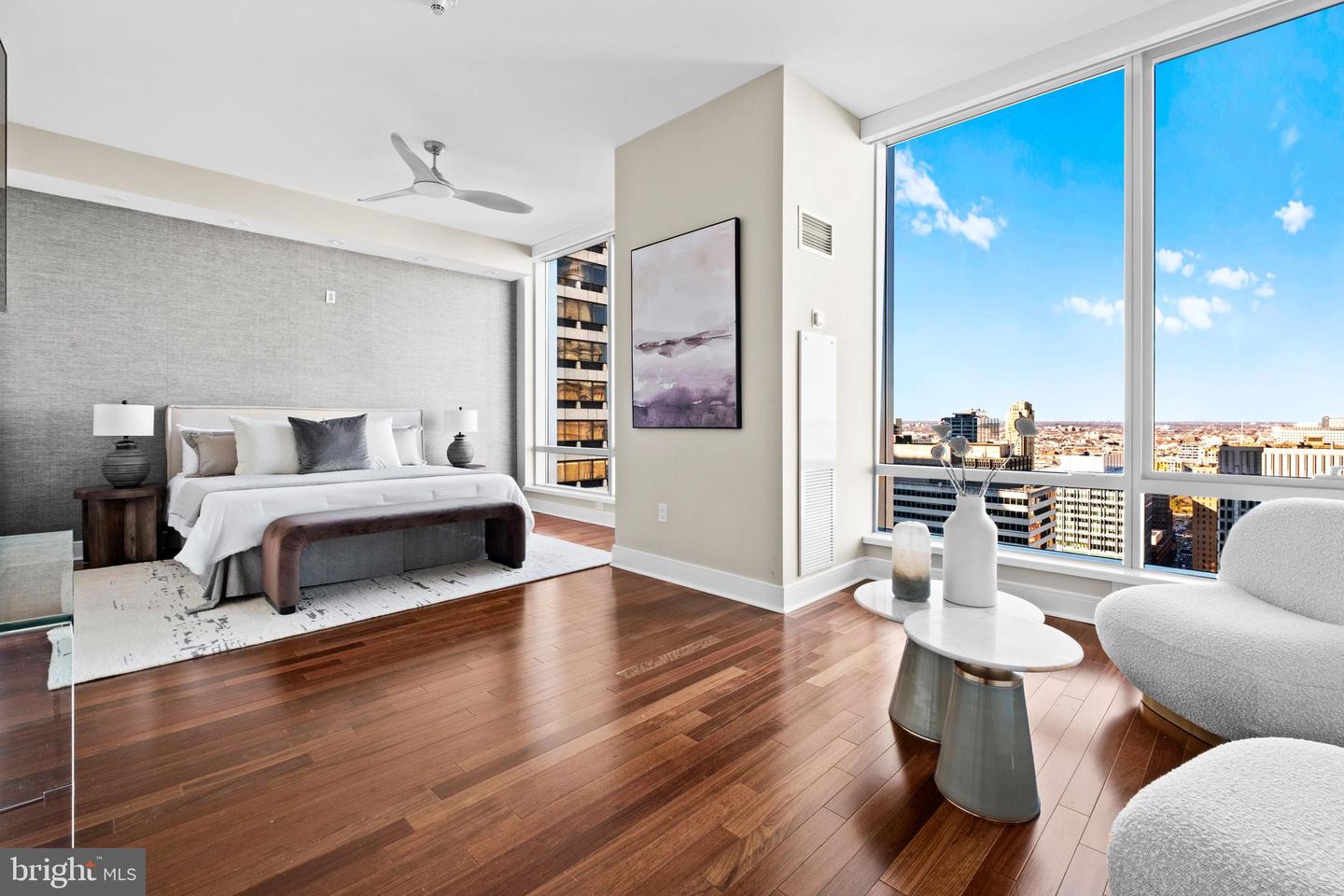 1414 S Penn Sq #30cde Property Photo 17