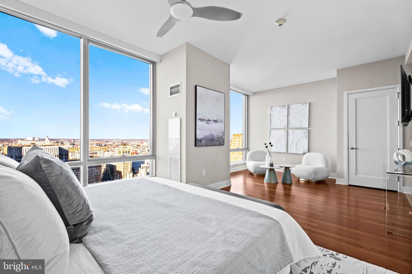 1414 S Penn Sq #30cde Property Photo 18