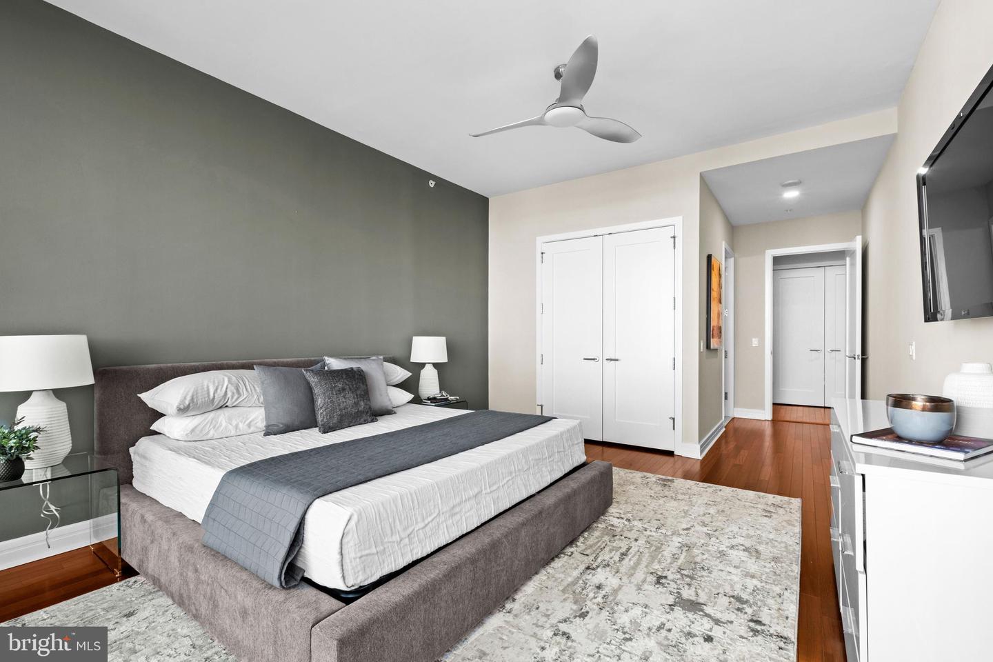 1414 S Penn Sq #30cde Property Photo 33