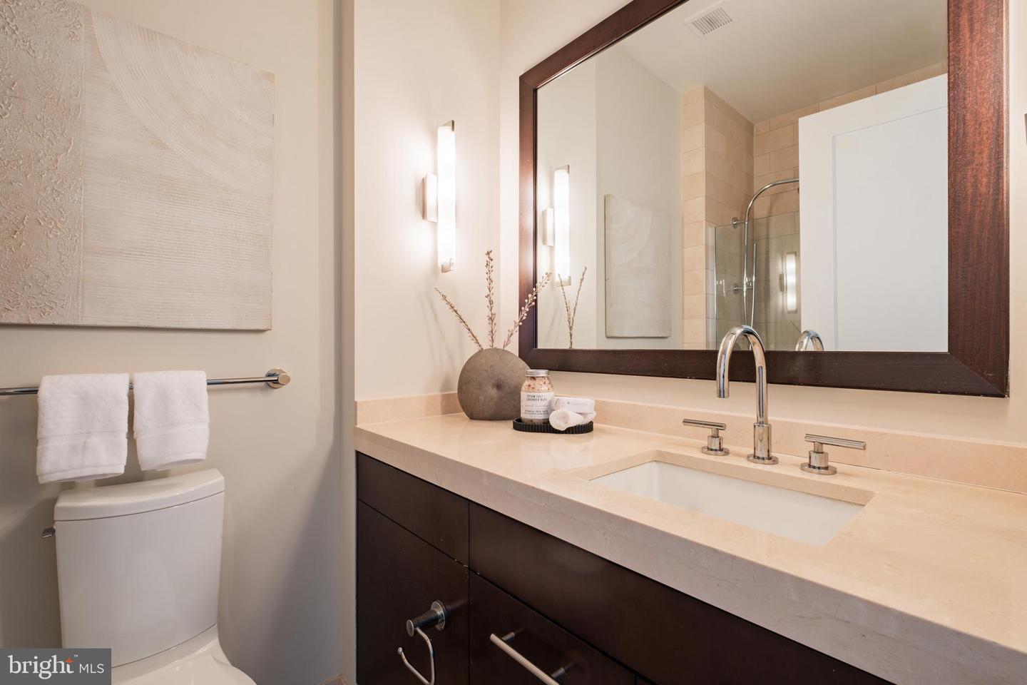 1414 S Penn Sq #30cde Property Photo 39