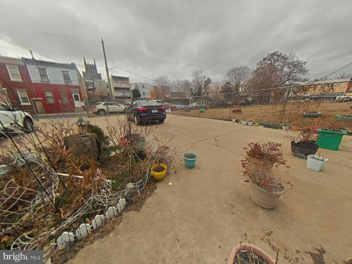 20-22 E Seltzer St Property Photo 4