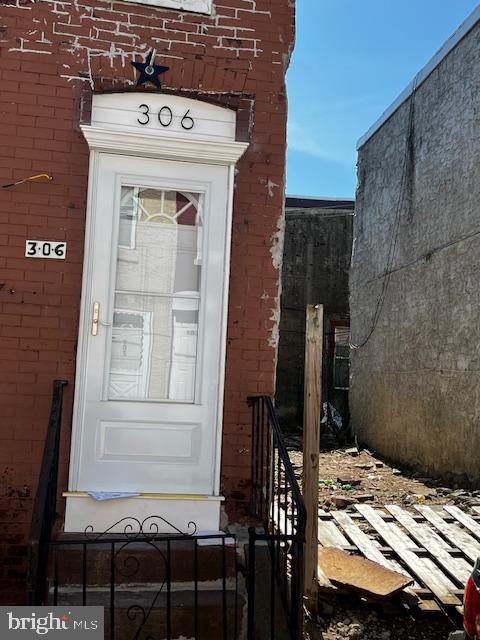 304 E WILLIAM ST Property Photo 1