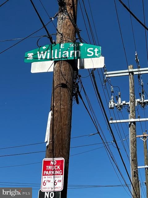 304 E William St Property Photo 4