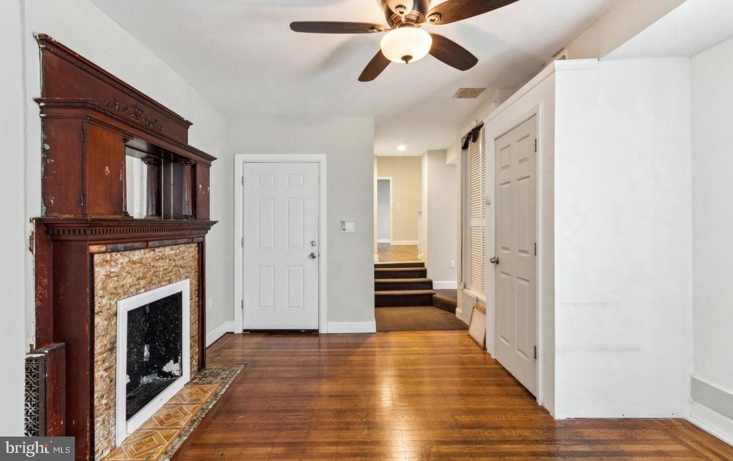 3813 Baring St Property Photo 15