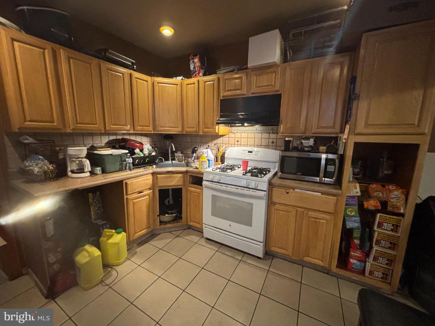 3316 Jasper St Property Photo 8