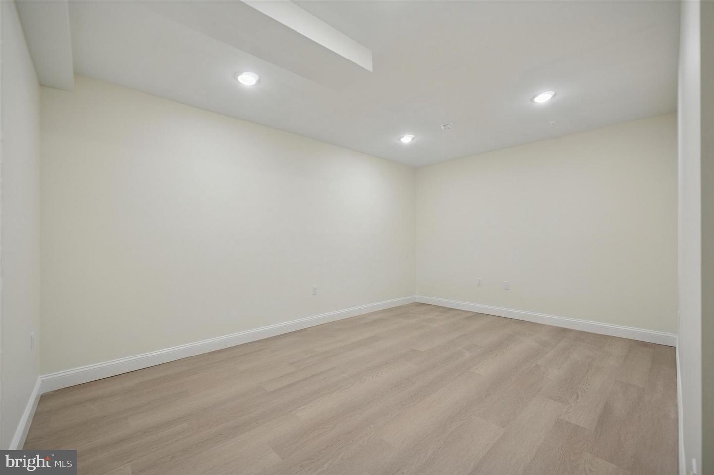103 N 63rd St #5 Property Photo 7