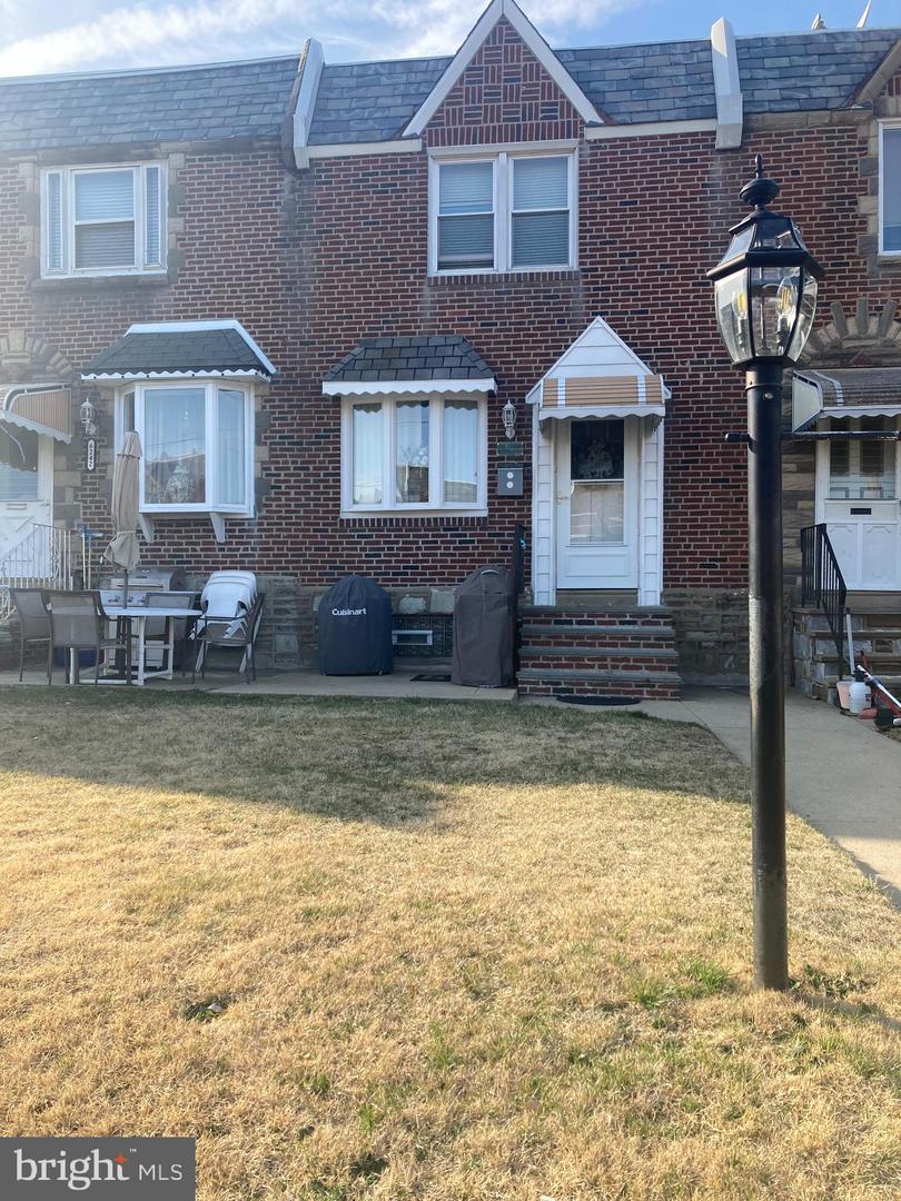 6244 Cardiff St Property Photo