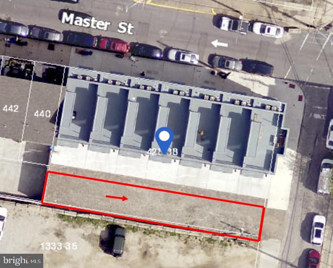 428 W Master St #b Property Photo 1