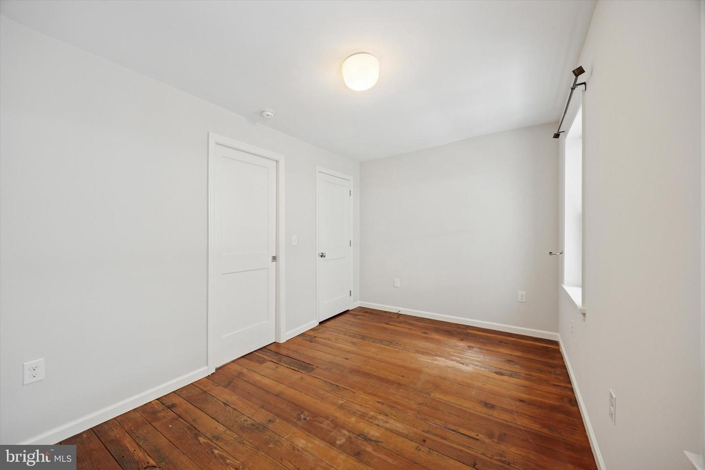 1112 Webster St Property Photo 15