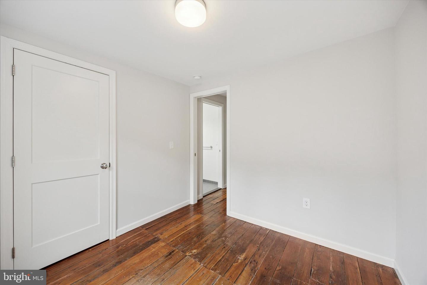 1112 Webster St Property Photo 18