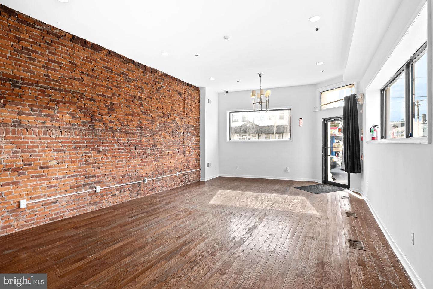 3500 Frankford Ave #1f Property Photo 1