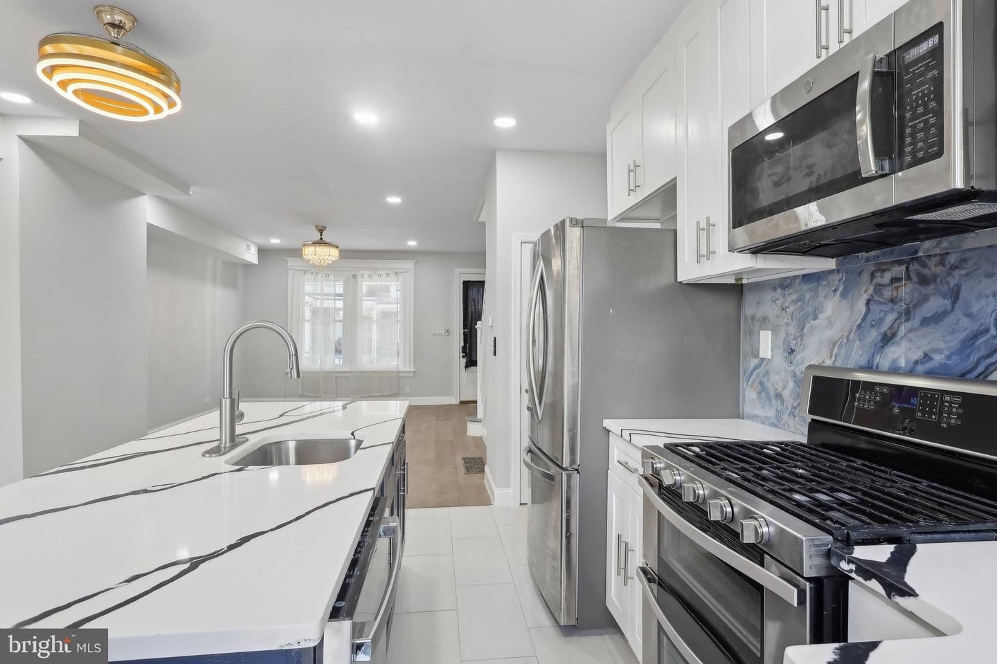6227 Delancey St Property Photo 12