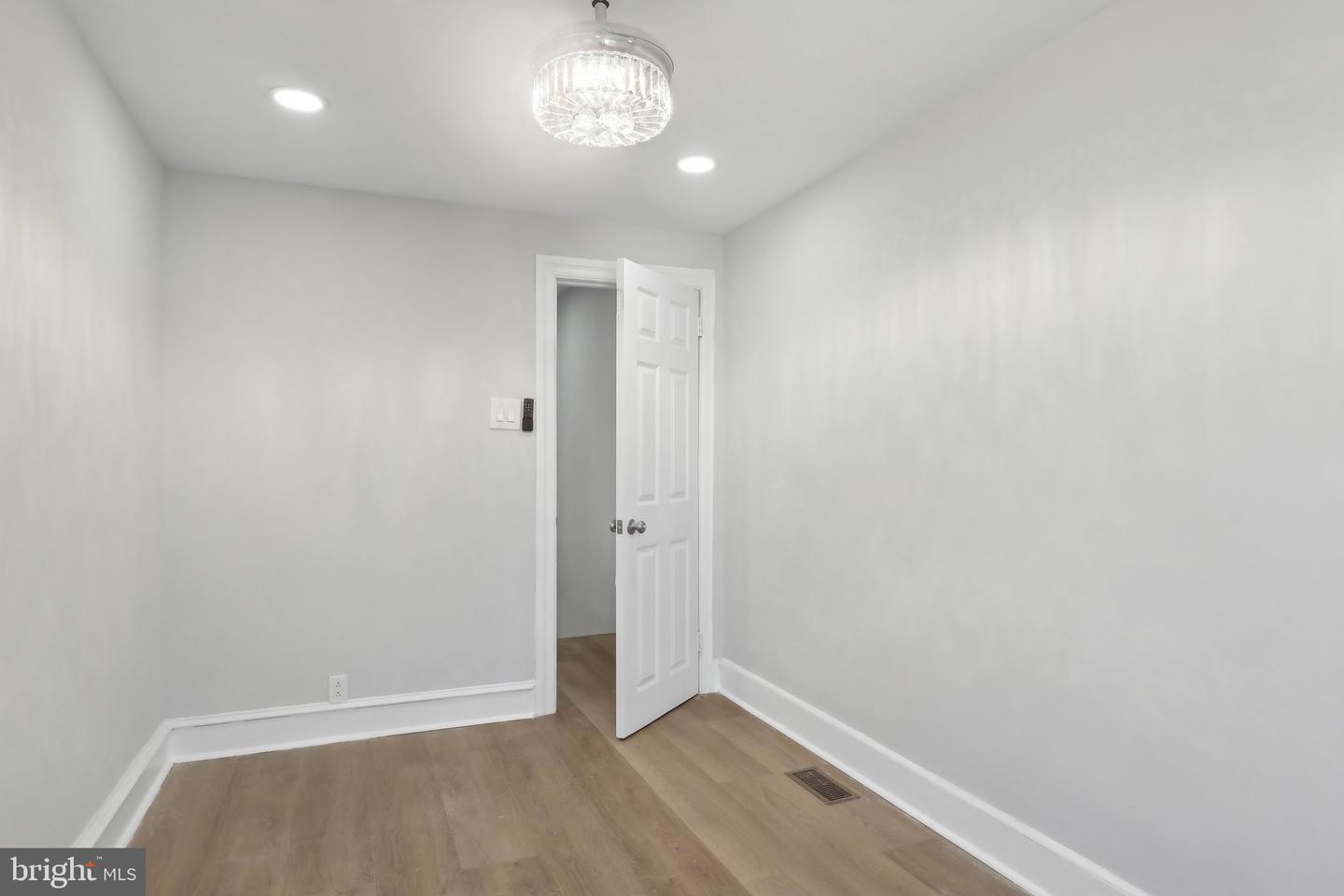 6227 Delancey St Property Photo 20