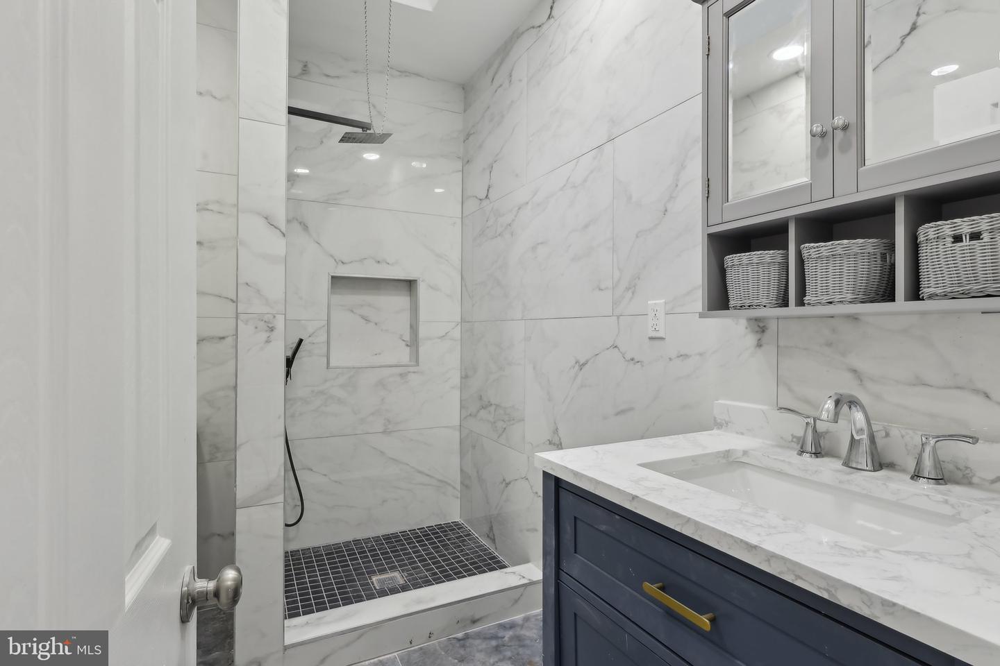 6227 Delancey St Property Photo 21