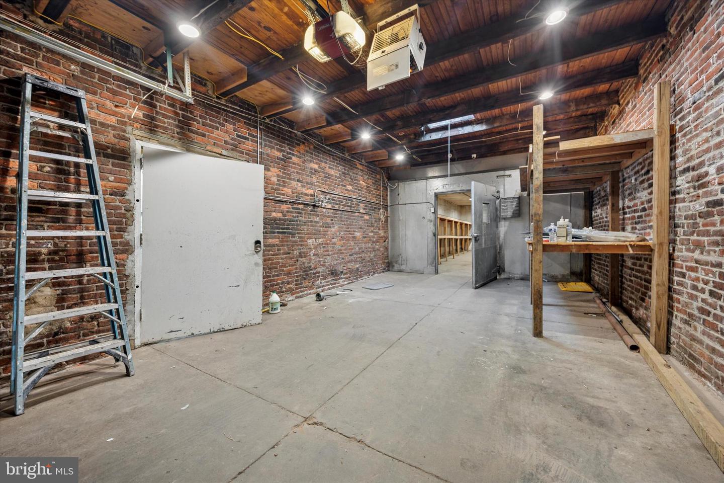 3351 Miller St Property Photo 11
