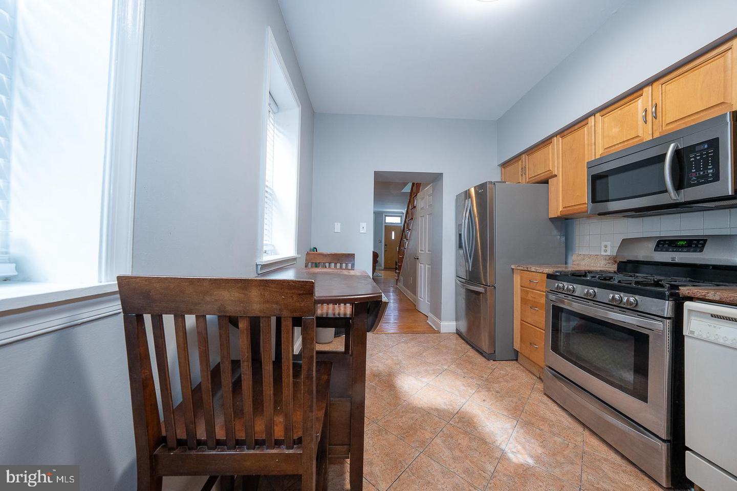 849 Corinthian Ave Property Photo 7
