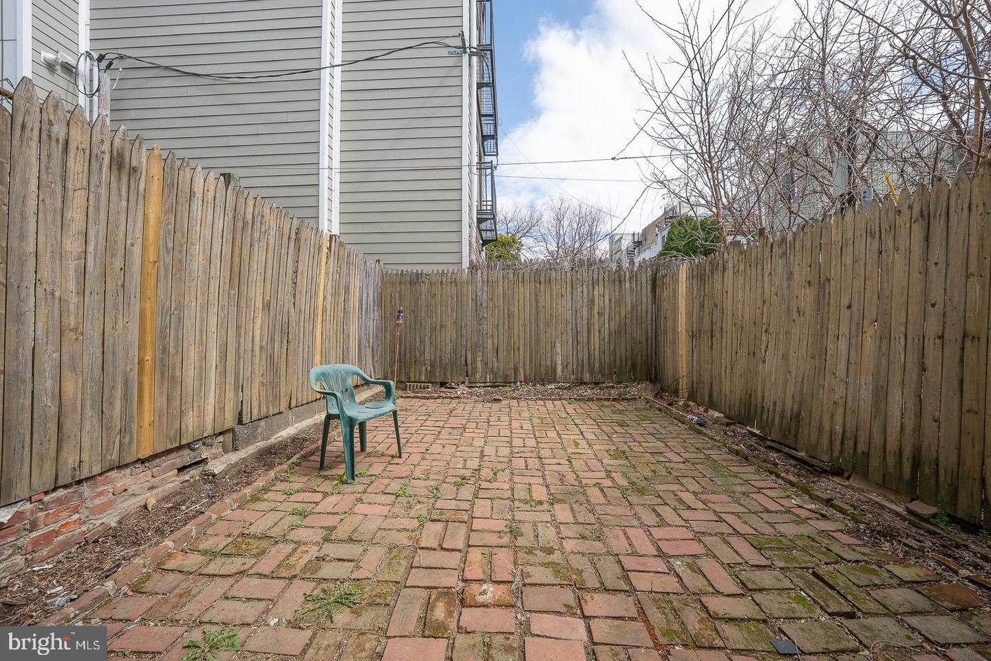 849 Corinthian Ave Property Photo 8