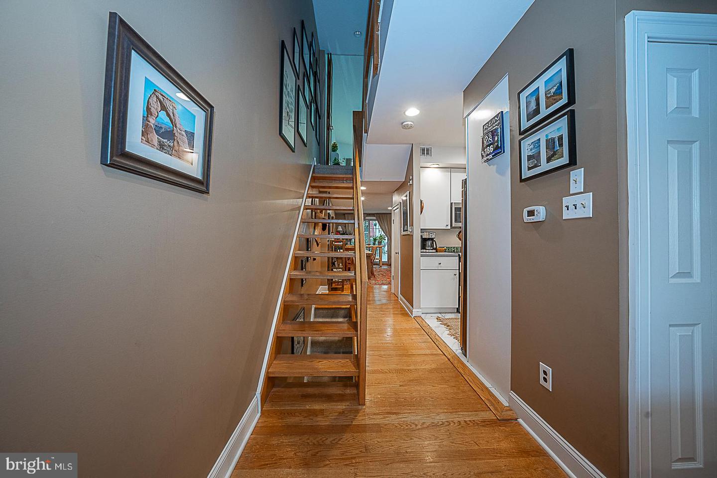 2317 Fairmount Ave Property Photo 10