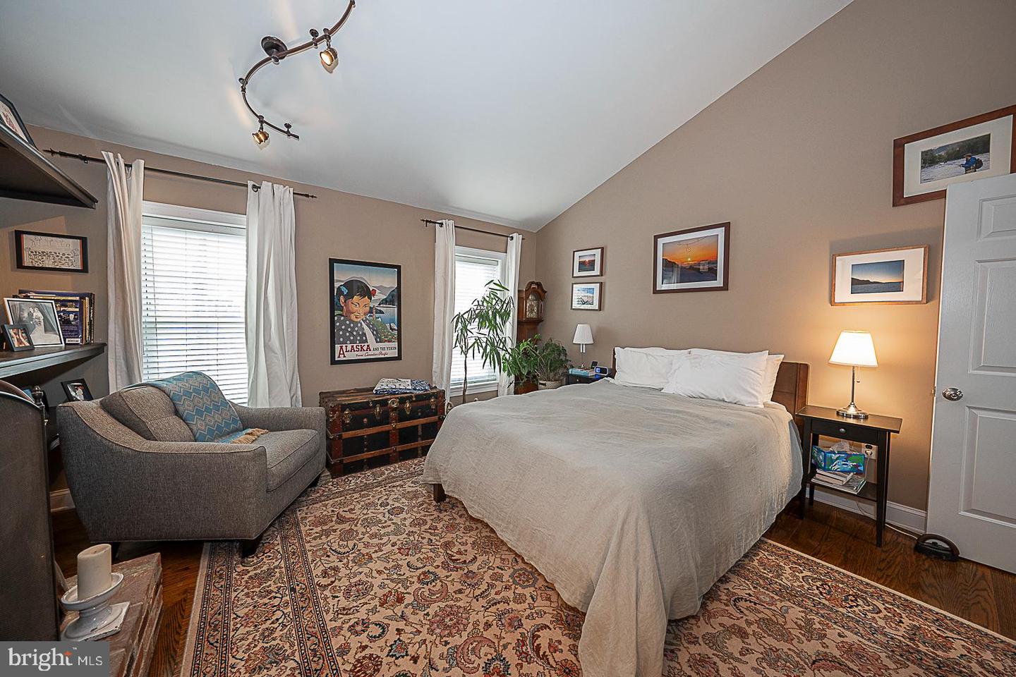 2317 Fairmount Ave Property Photo 37