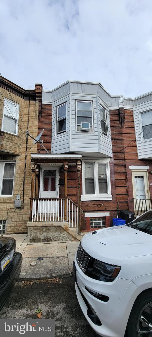 2209 Ruffner St Property Photo 1