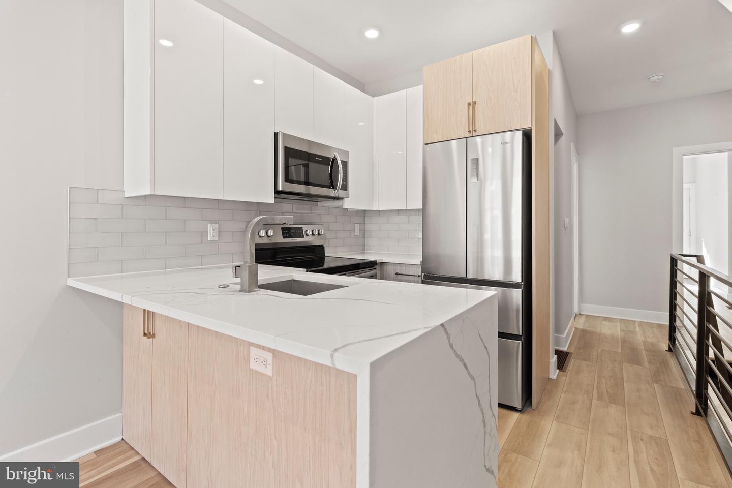 2218 W Seybert St #1 Property Photo