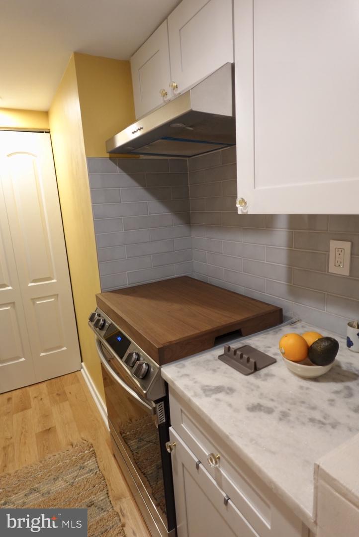 1716 Wallace St #102 Property Photo 12