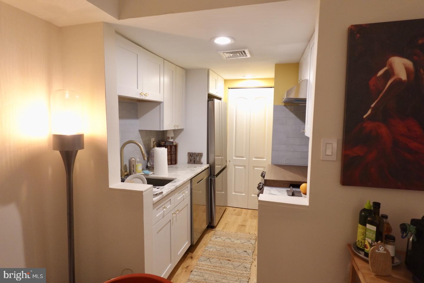 1716 Wallace St #102 Property Photo 15