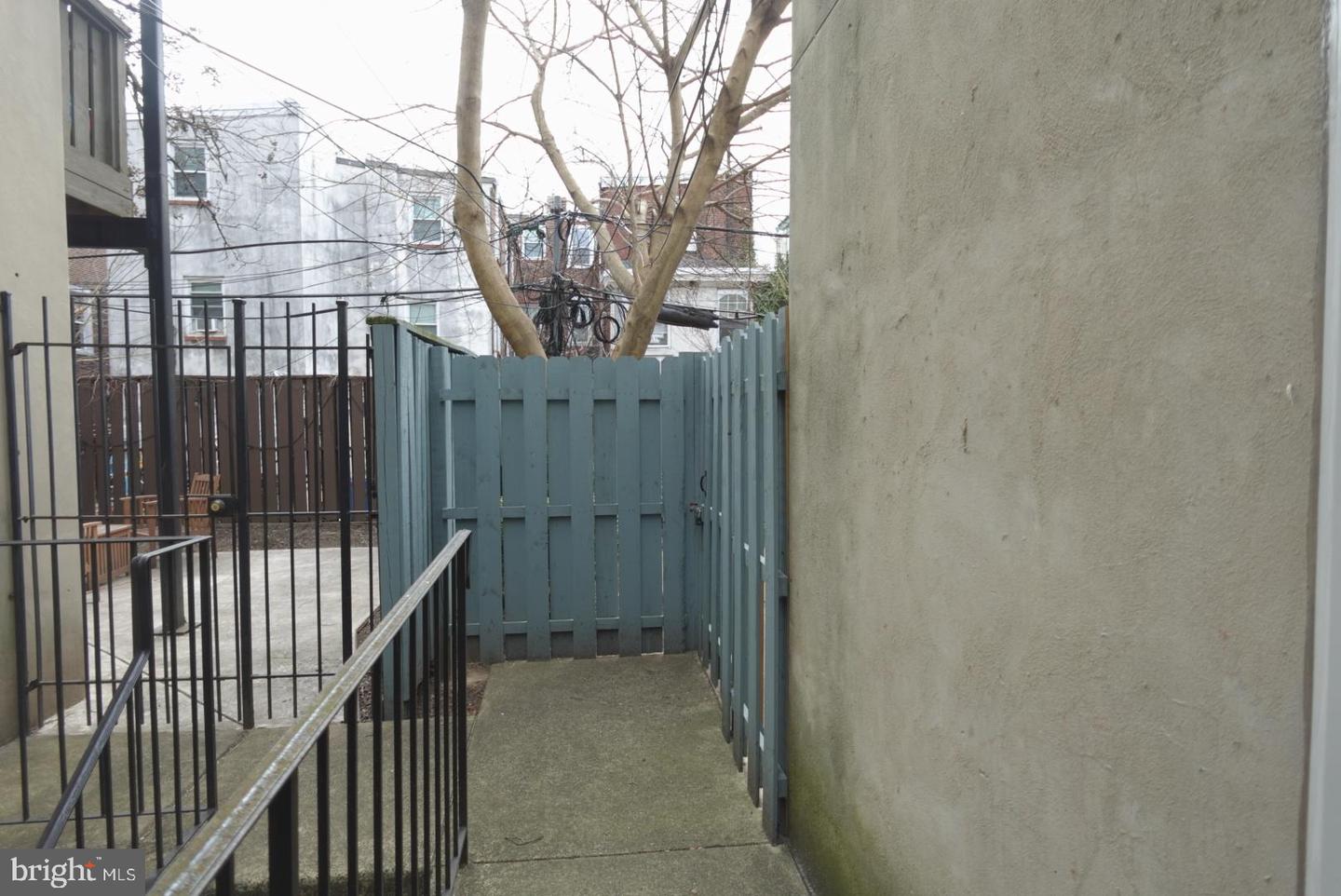 1716 Wallace St #102 Property Photo 20