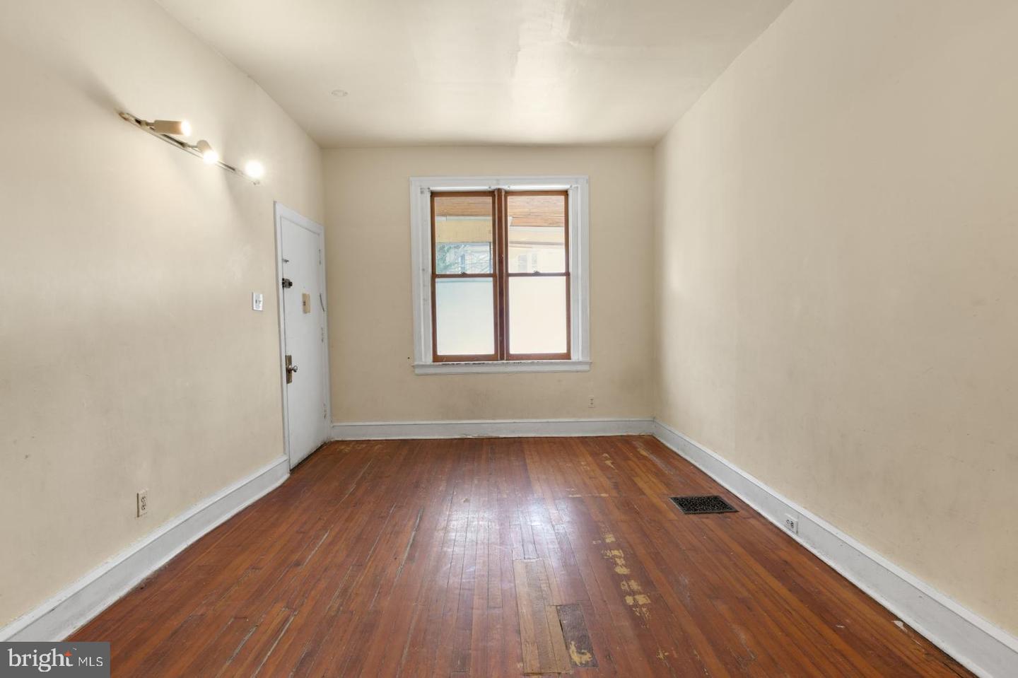 5147 Hazel Ave Property Photo 3