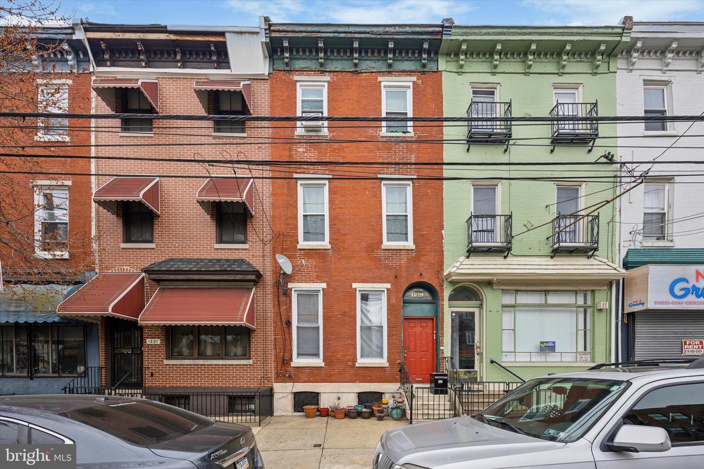 Robert Vaux Real Estate Listings Main Image